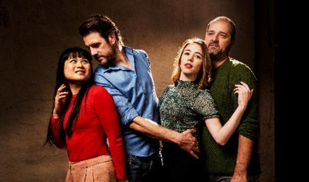 <p>Nhung Dam, Stefan Rokebrand, Yara Alink en Kees Boot (vlnr) komen naar Baarn.</p>