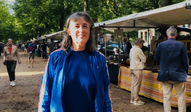 <p>Alice de Nijs, organisator van de Antiekmarkt op de Dreef.</p>