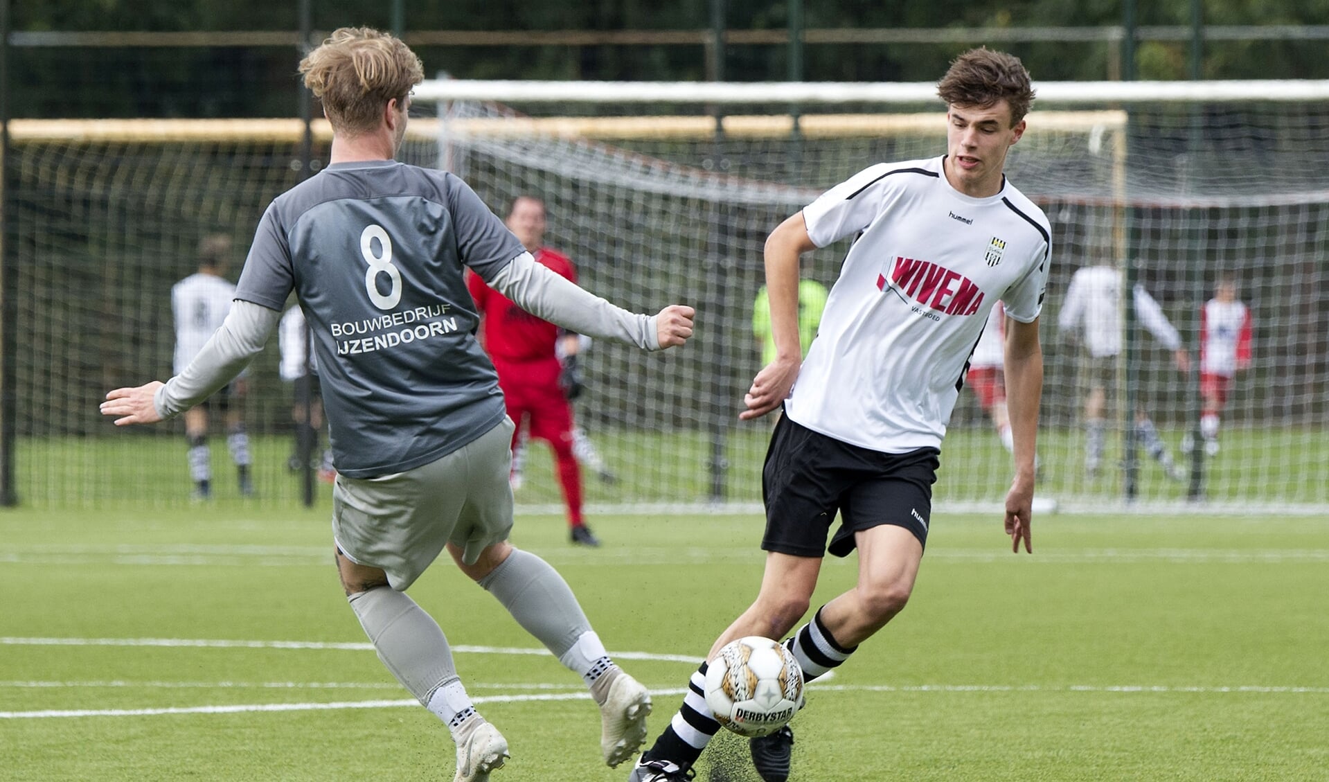 De jeugdige SVMM-middenvelder Thom Lalkens speelde een voortreffelijke wedstrijd en bediende zijn voorwaartsen met subtiele passes op maat.