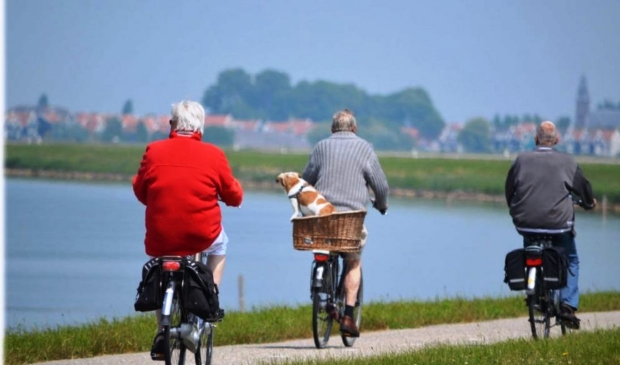 <p> D'r op uit ... de netuur in ...</p>