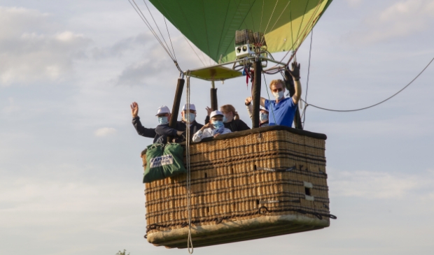 <p>Opstijgen BDU ballon in de Glind</p>