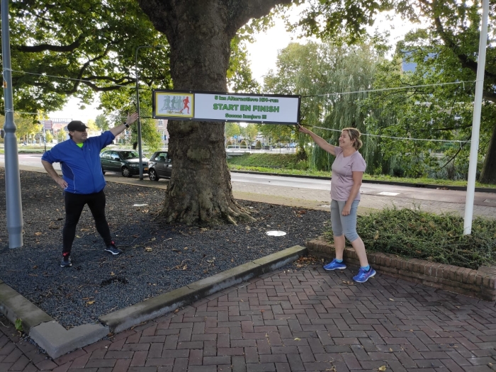 Sebastiaan en Esther bij de start/finish