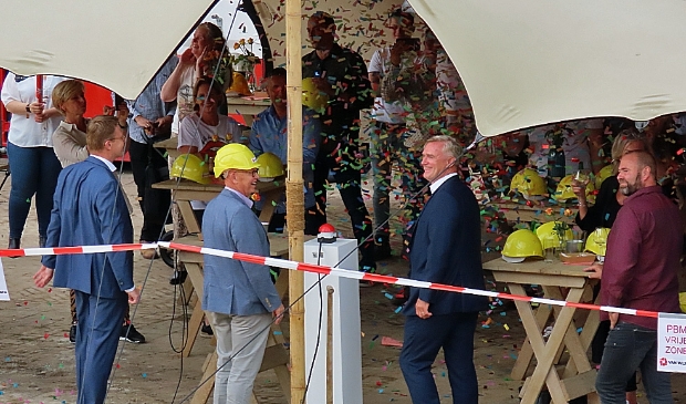 <p>Wethouder Dick van Zanten heeft zojuist de knop ingedrukt</p>