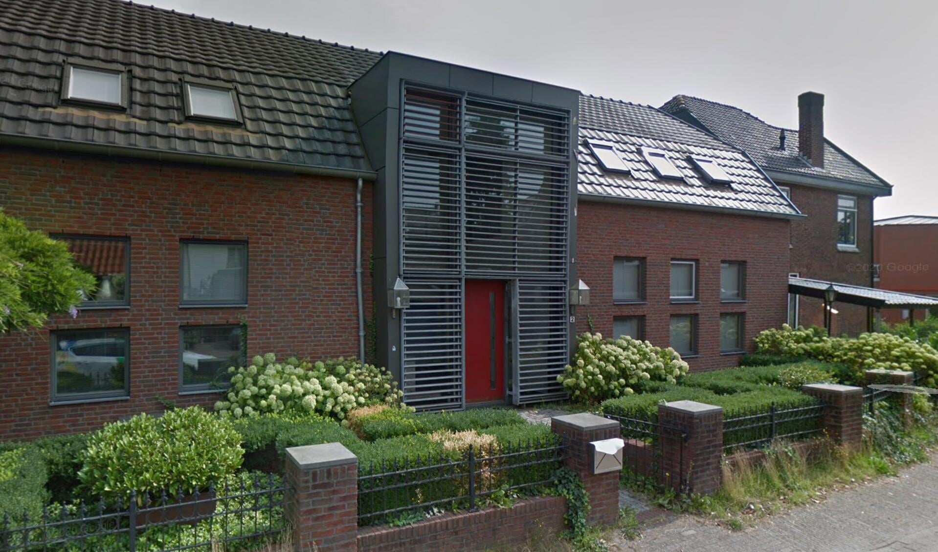 Eén van de huizen aan de Van Bennekomweg waar onlangs een te hoge concentratie PER werd gemeten. 