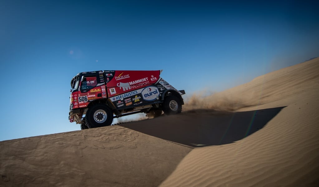 Martin van den Brink eindigde opnieuw in de top tien en was weer de beste Nederlander in de Dakar Rally. 