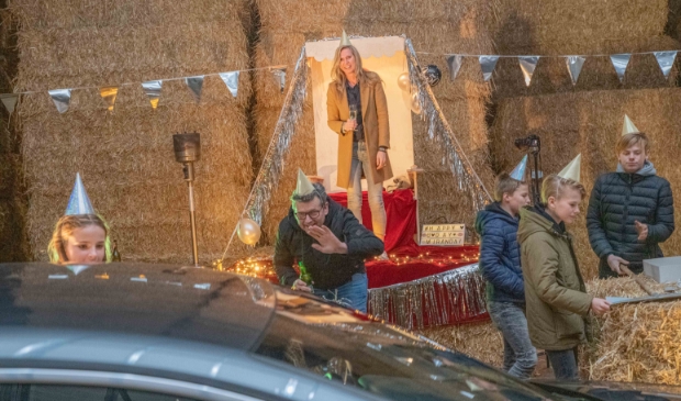 <p>Miranda genoot met volle teugen van deze speciale manier van het vieren van haar 50ste verjaardag.</p>