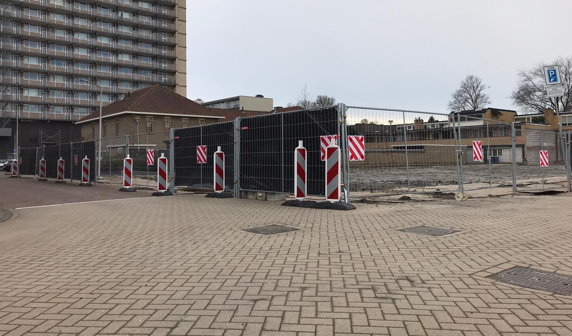 De voormalige Opel-garage aan de Vlielandstraat is inmiddels gesloopt.