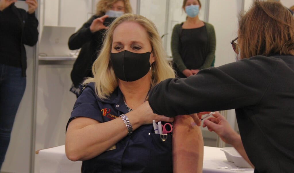 Op 15 januari GGD Kennemerland gestart met het vaccineren van zorgmedewerkers.