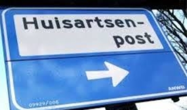 <p>De huisartsenpost is ook na de avondklok te bezoeken, na telefonisch contact.</p>