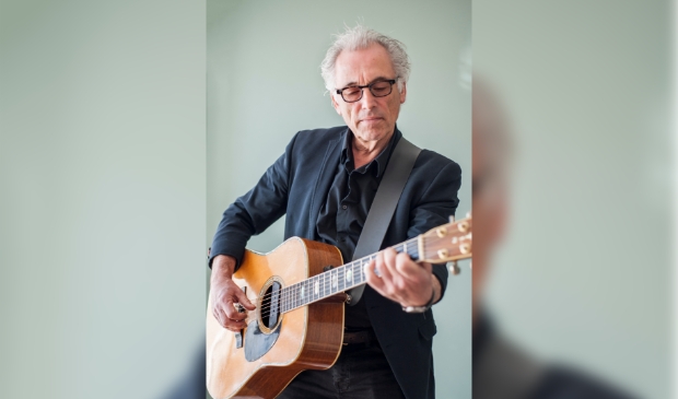 Rootsy singer-songwriter Philip Kroonenberg speelt nieuw album ‘Some More Time’.