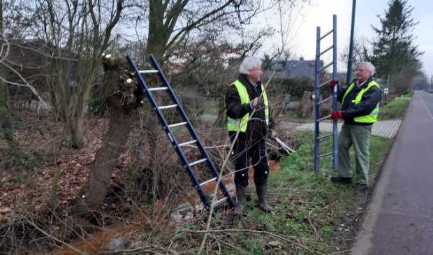 Marc en Michiel aan het werk