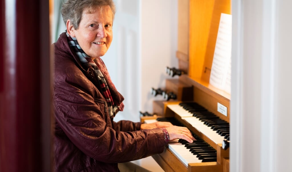 Ali de Boer zestig jaar organist.