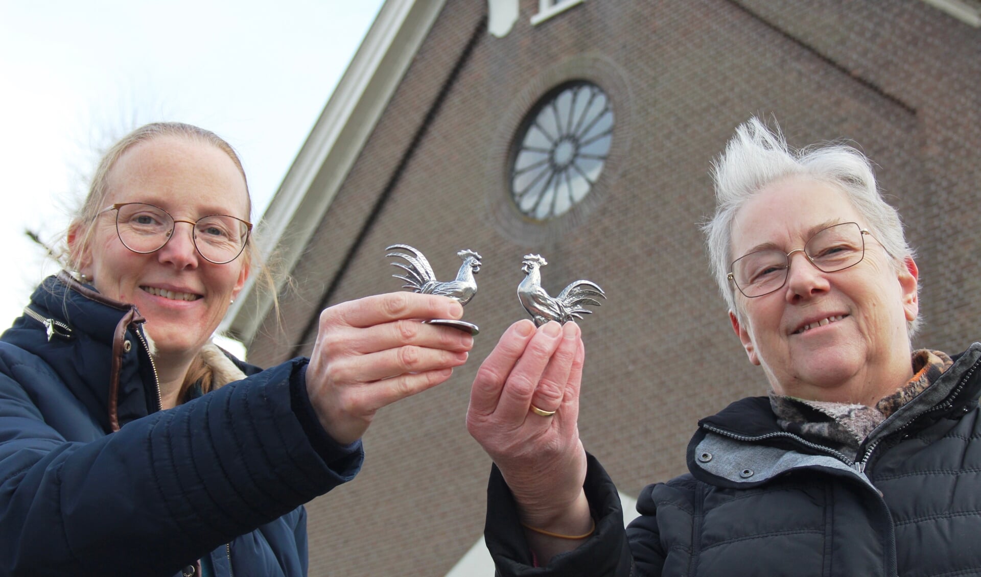 Evelien Engel, ouderling en scriba van de kerkenraad (rechts): 'Help de Haan de toren op' 