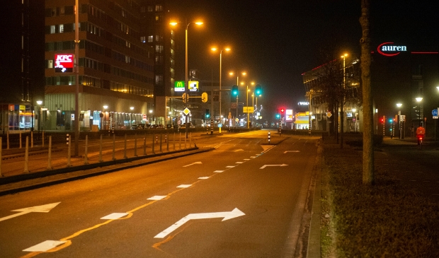<p>De eerste avond van de avondklok in Amersfoort.</p>