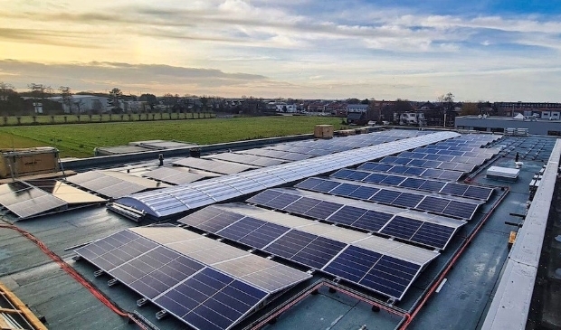 Zonnepanelen op dak Horsman Lisse