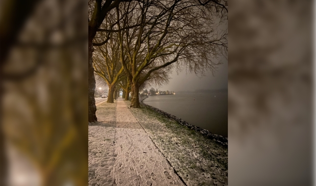 Sneeuw langs de Singel