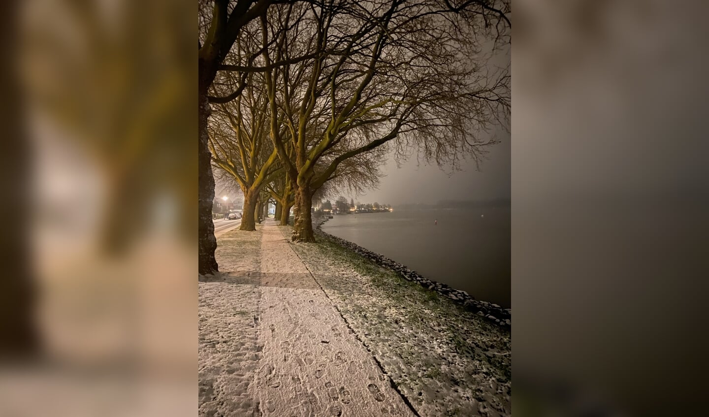 Sneeuw langs de Singel