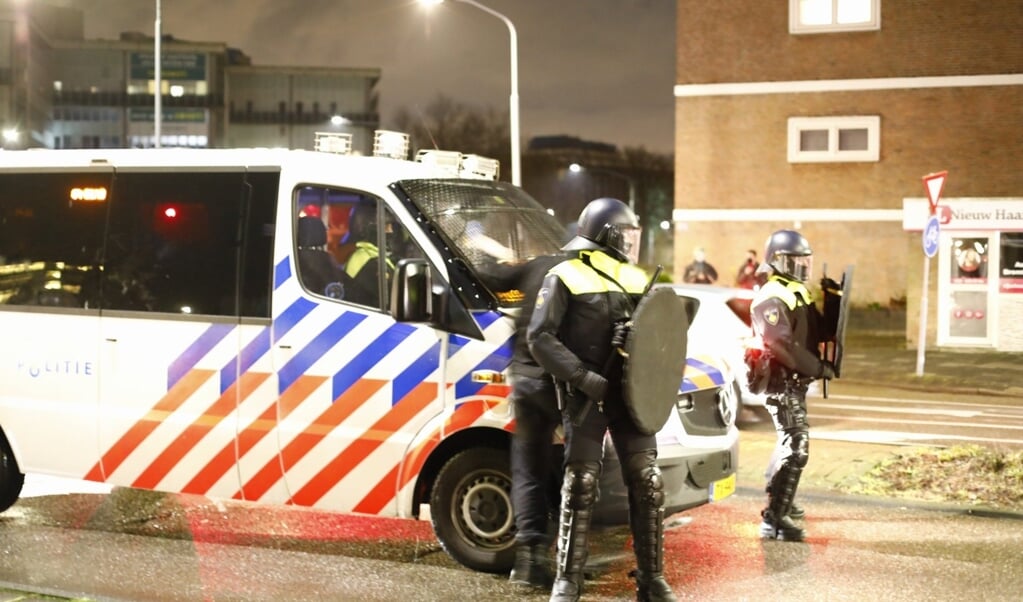 Maandagavond werd de ME ingezet bij de rellen in Schalkwijk.