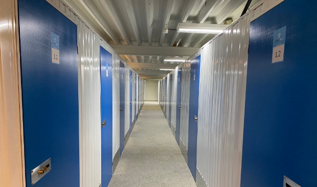 <p>Bij de opslaglocatie aan de Handelsweg in Putten huren klanten een eigen box met een eigen sleutel. </p>
