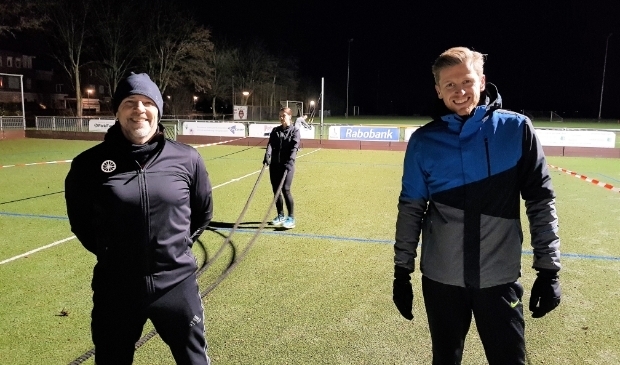 <p>Rijk van Holland (links) en Gerko van Amersfoort zijn de oprichters van 0317 Bootcamp Wageningen.</p>