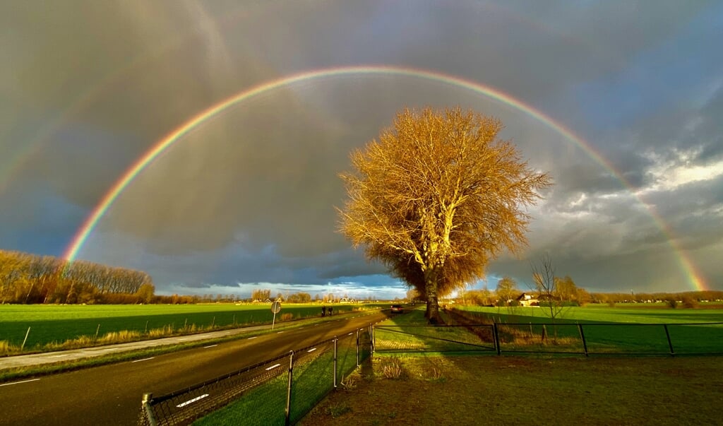 Dubbele regenboog boven Oostromsdijkje