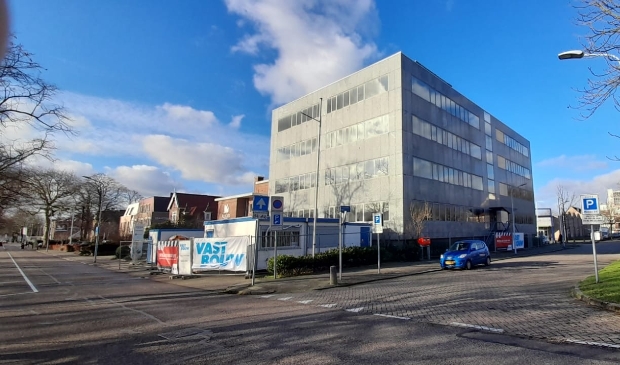 <p>De buitenkant blijft hetzelfde, binnen komen appartementen voor jongeren.</p>