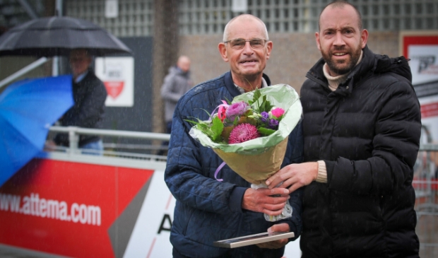 Unitas bedankt Max Muilwijk