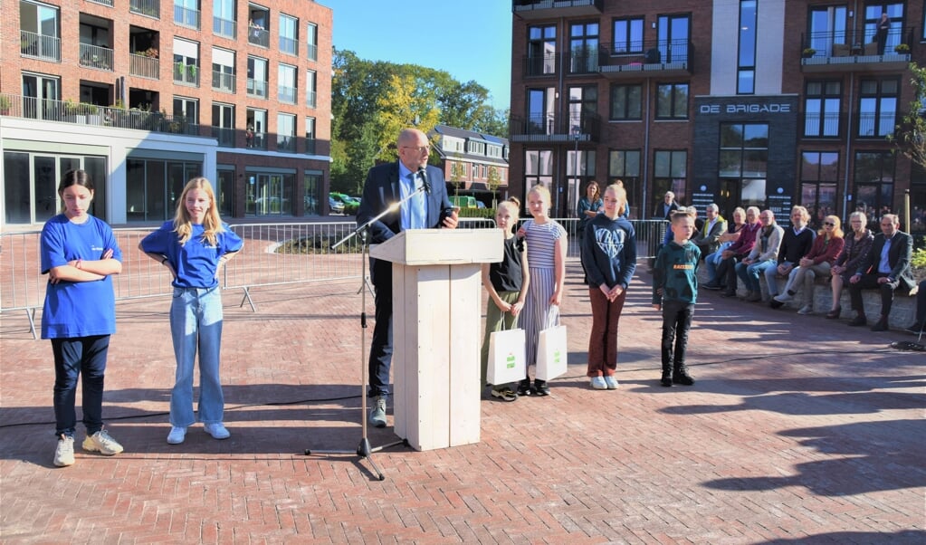 De jaarmarkt vindt plaats op het Van den Berghplein, dat onlangs werd geopend, en een deel van de Banningstraat.