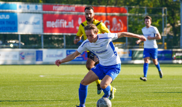 <p>Twee keer scoren bij je debuut, het overkwam Thimo Vink. SDV Barneveld won mede hierdoor met 5-1 van DOS Kampen.</p>