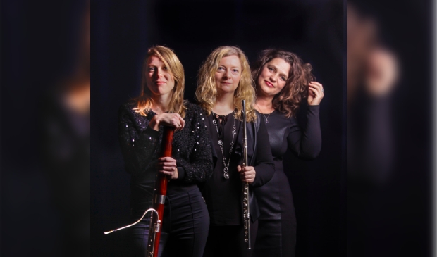 Trio Aurora.Vlnr Amber Hill | fagot, Cathrine de Mos-Starberg | fluit, Ersike Kövy | piano.