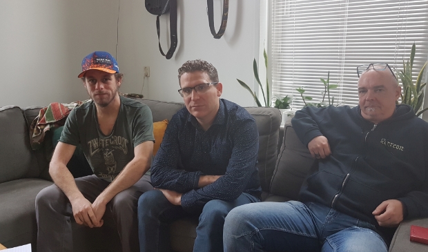 Enkele van de vrijwilligers die actie voeren tegen het bestuur. Van links naar rechts Hugo, Arjen, Stefan.