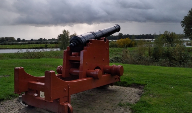 Donkere wolken boven de vesting Gorinchem