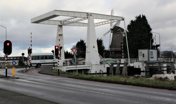 De Sloterbrug, dé verbinding tussen Badhoevedorp en Amsterdam.