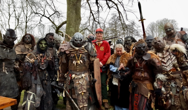 De Orcs met beheerder/boogschutter Rob Kortekaas.