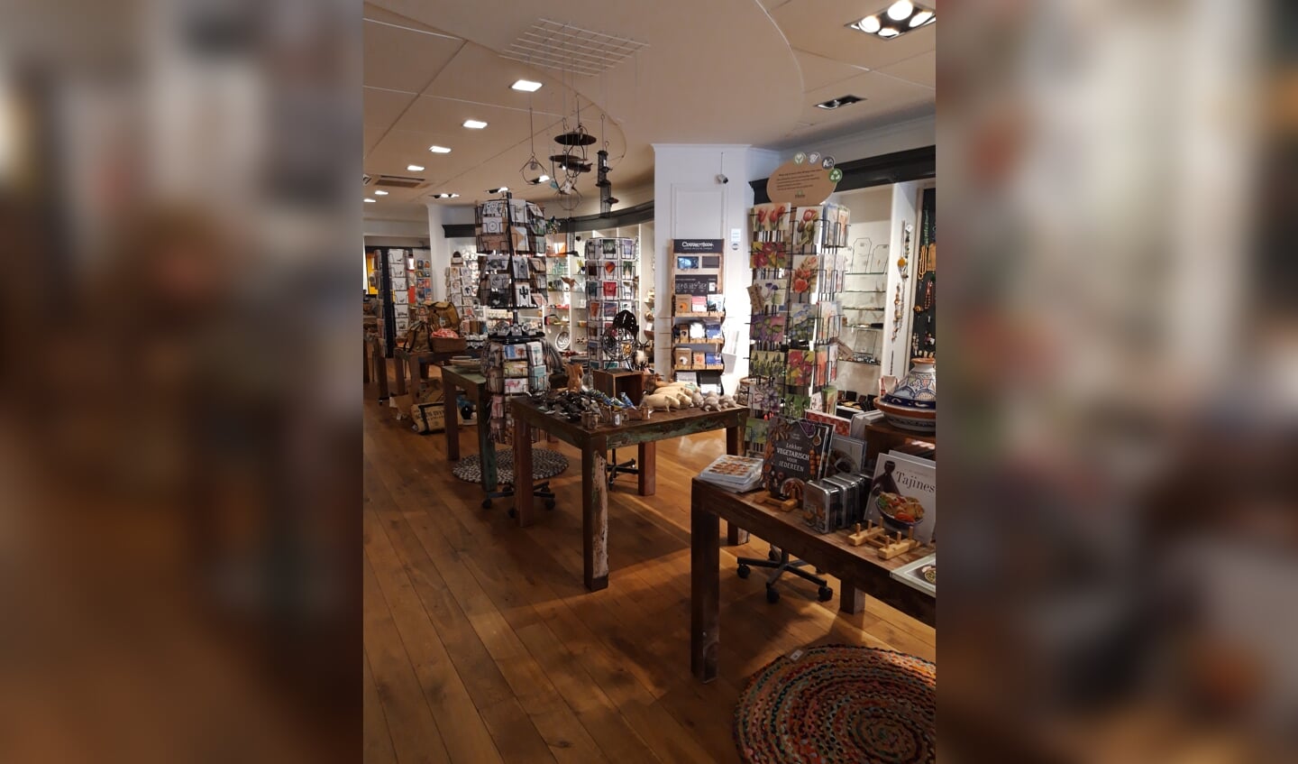 De Fairtrade Cadeauwinkel in De Bilt (Wereldwinkel De Bilt) viert haar 20-jarig jubileum met hoge kortingen op diverse producten