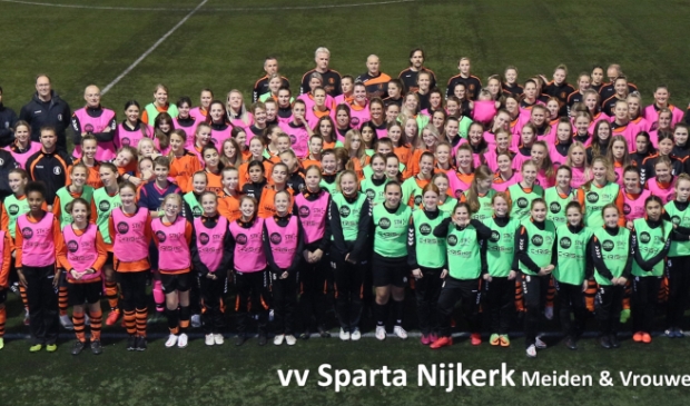 Meiden en vrouwen Sparta Nijkerk
