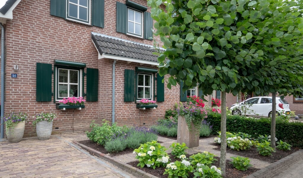 Een van de voortuinen die afgelopen zomer door de tuinkeuringscommissie zijn gekeurd. De winnaars worden op 28 oktober bekendgemaakt. 