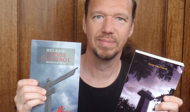De schrijver van de twee boeken