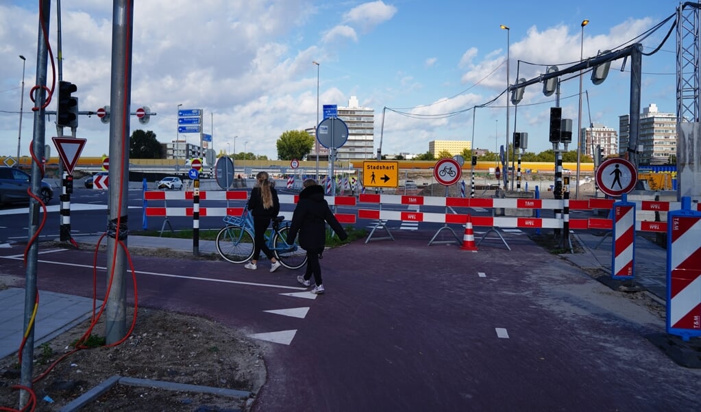 De gemeente probeert overlast voor fietsers zoveel mogelijk te voorkomen, maar op sommige plekken moet je omfietsen.