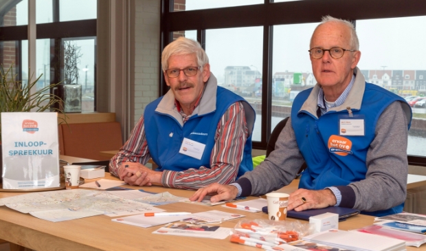 <p> De OV-ambassadeurs zijn vrijwilligers en ook 55-plus.</p>