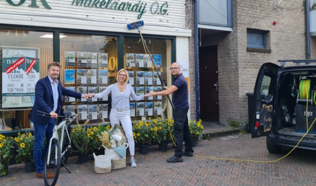 Bas van Dijen, Elza van ’t Veer en Niels Lambrechts slaan de handen ineen