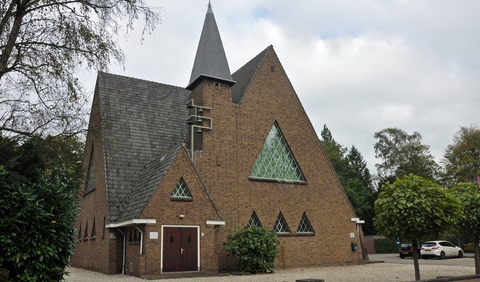 De bijeenkomsten van de Soester Kring zijn in de wijkzaal van de Emmakerk.