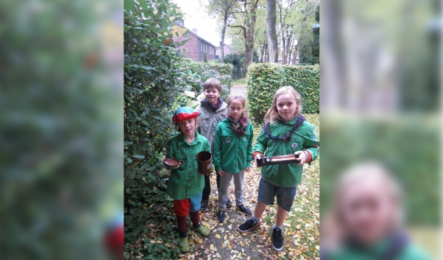 De jeugdleden van Scouting Maarn-Maarsbergen komen weer langs met banketstaven en gevuld speculaas