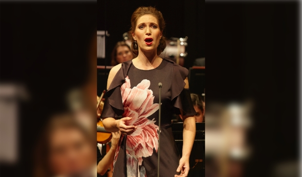Rosina Fabius zingt