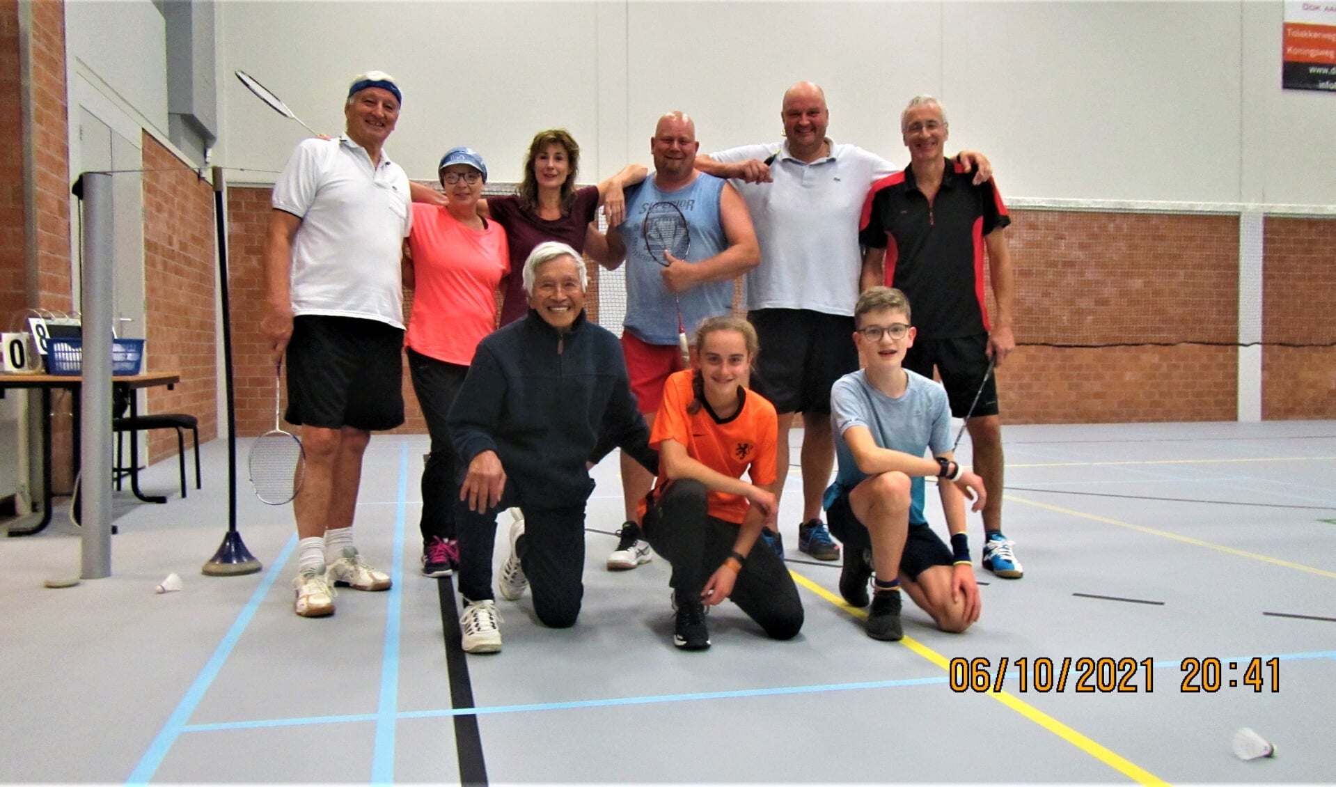 Een aantal leden van de badmintonclub DOSC Den Dolder
