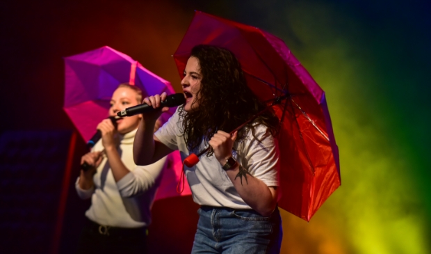 Ambassadeur Regenboogloket Zoë Gerritsen uit Velsen had gelukkig geen moeite om te vertellen dat ze op vrouwen valt.