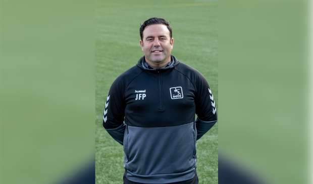 <p>DOVO heeft assistent-trainer José de la Fuente Pozo op non-actief gesteld.</p>