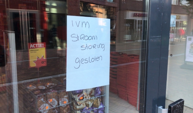 <p>Winkels in Ede sloten de deuren in verband met de stroomstoring.</p>