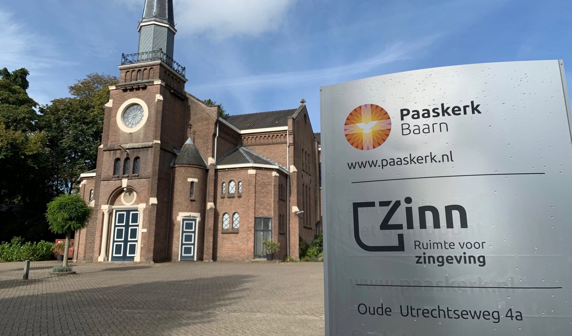 Paaskerk met ontmoetingscentrum 'Zinn' te Baarn