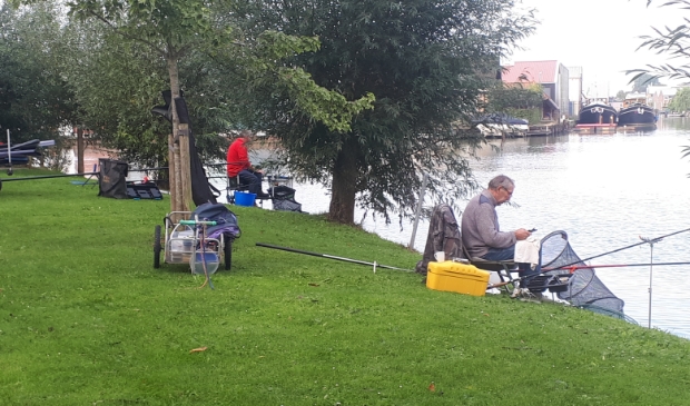 vissers langs de B.Giessen